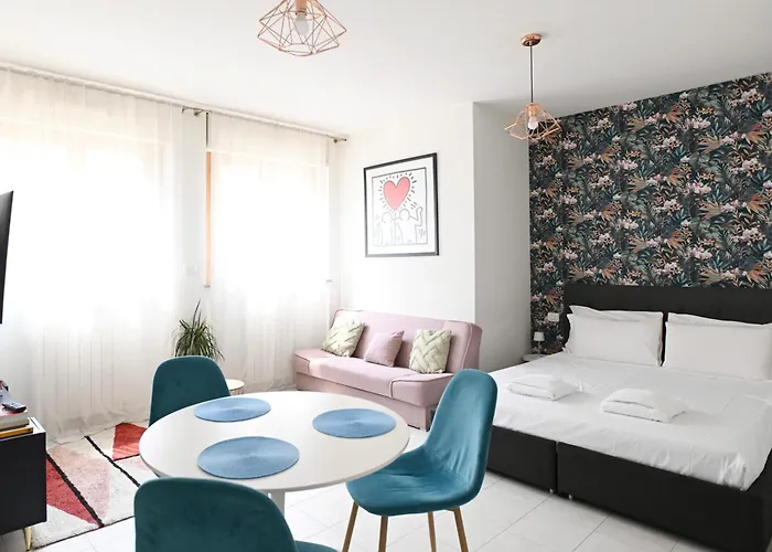 L Arche ComfortRelax Blue Fern House